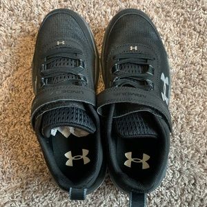 Under Armour Boys Shoes New